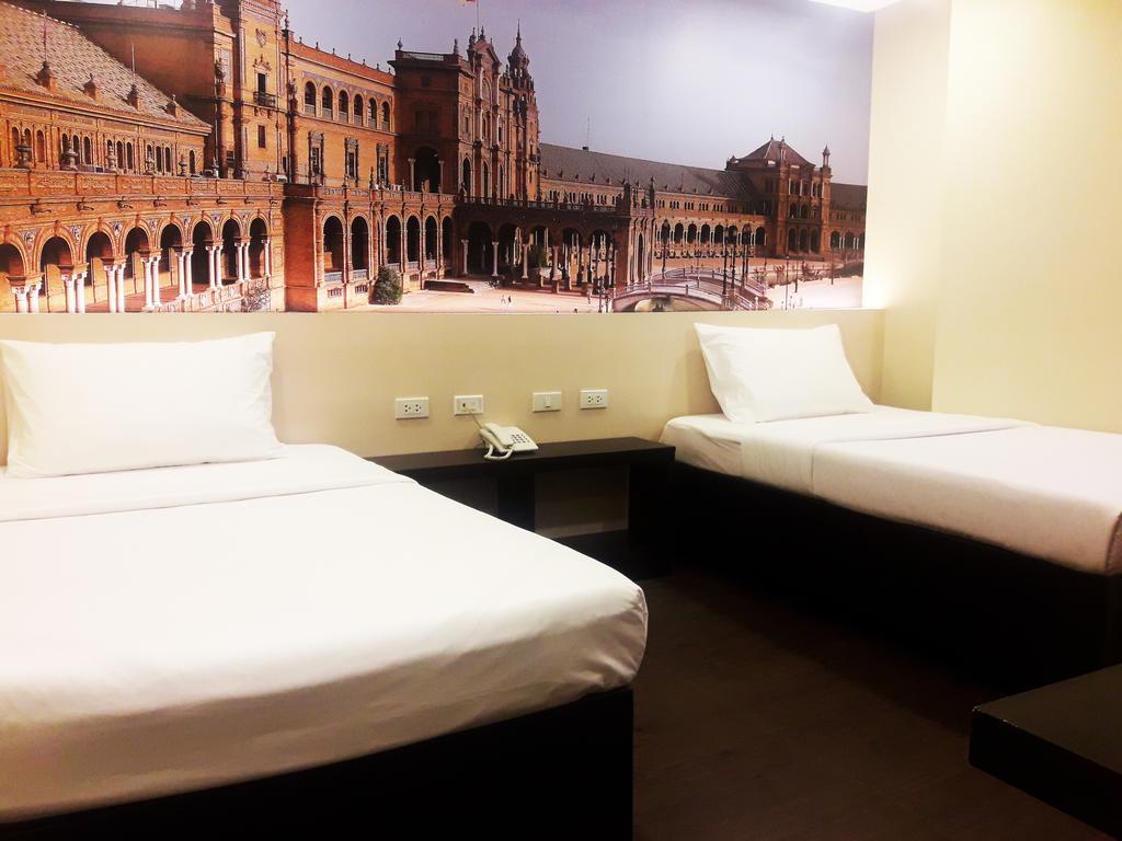 Sugbutel Family Hotel Cebu Powered By Cocotel Exteriör bild